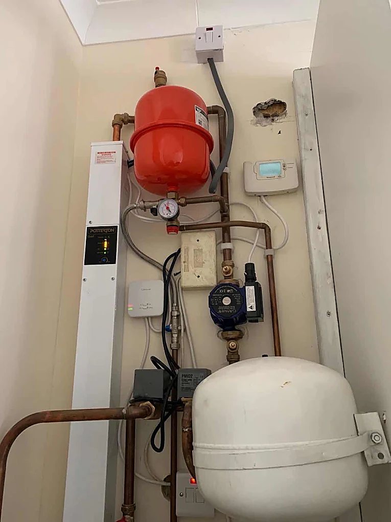 Heating pump and controls, Sheffield